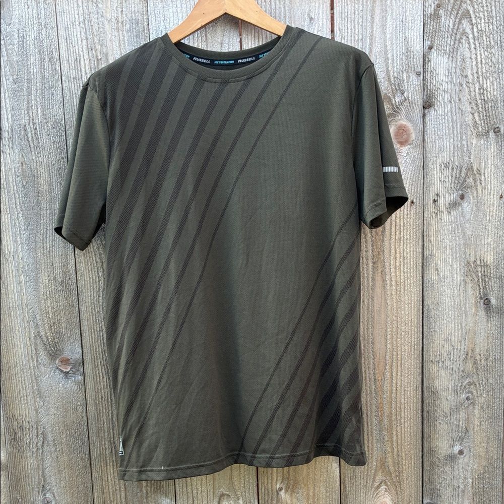 Russell Athletic Men’s Dri-Power 360° Ventilation performance shirt